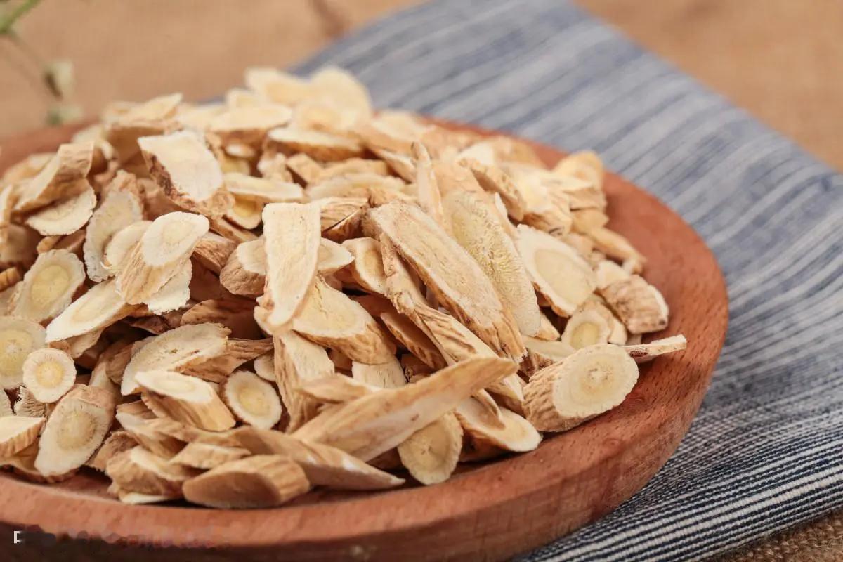 当我用3斤黄芪，逆转患者的冠心病后，我明白了：雁过拔毛的医院，是人性和良知的枷锁