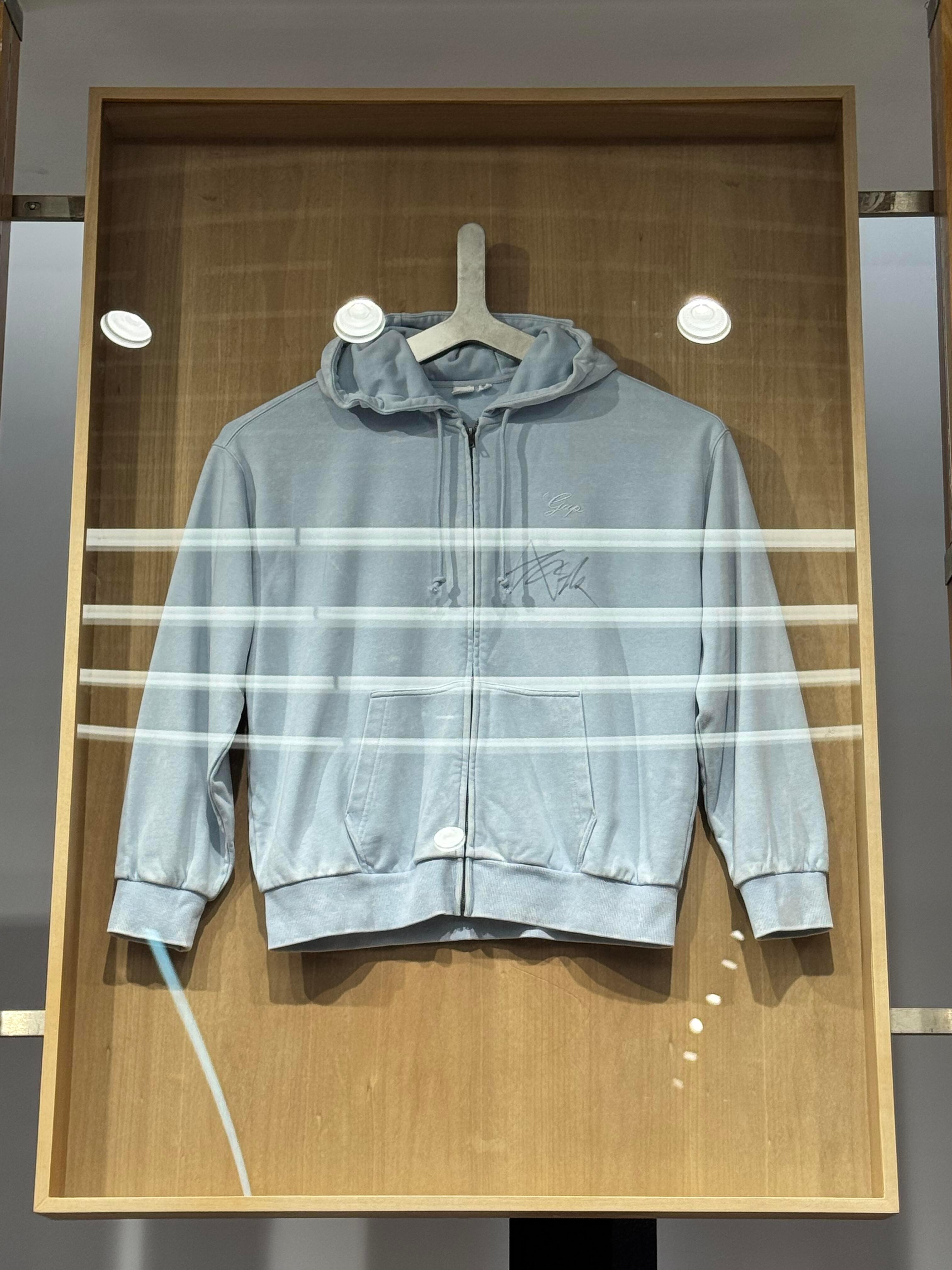 Gap痛店成毅亲签衣服又加一了