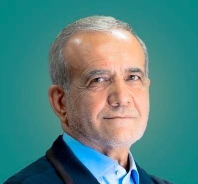 伊朗总统佩泽希齐扬22日发文说：“美国企图将伊朗从地图上抹去，是对一个创造历史的