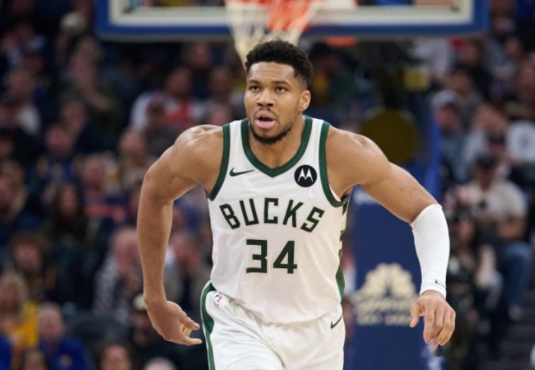 据雅虎体育名记Kelly Iko谈到了雄鹿队目前对交易字母哥的态度。消息人士称，