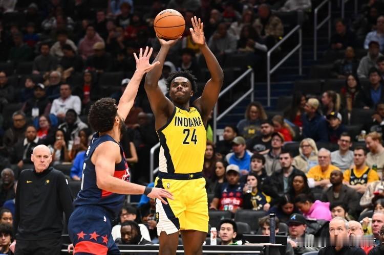 幸好走了，在快船白白耽误了两年！
作为23年首轮末位秀，科比布朗被快船选中后就一