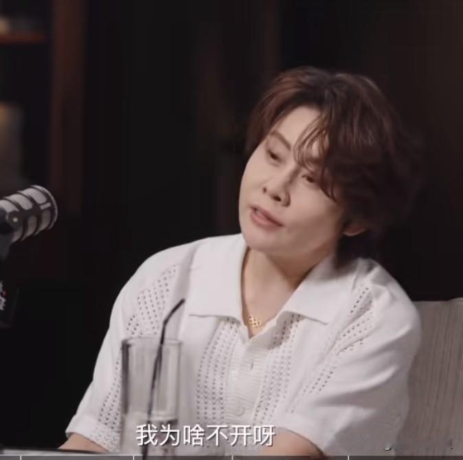 从短道速滑的冰场王者
到《乘风》舞台的唱跳新人
王濛直面回应开演唱会事宜
对阎鹤