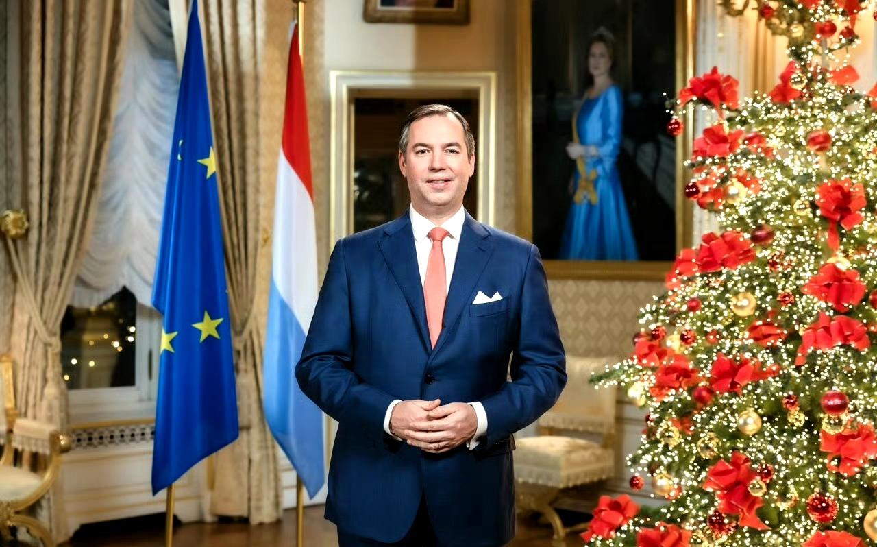 卢森堡大公纪尧姆五世发表圣诞讲话。