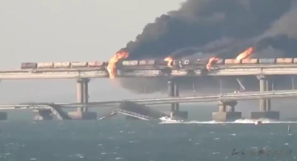 乌克兰终于大方承认了这件事！
近日，乌克兰国防部副部长马里亚尔8日在社交媒体突然