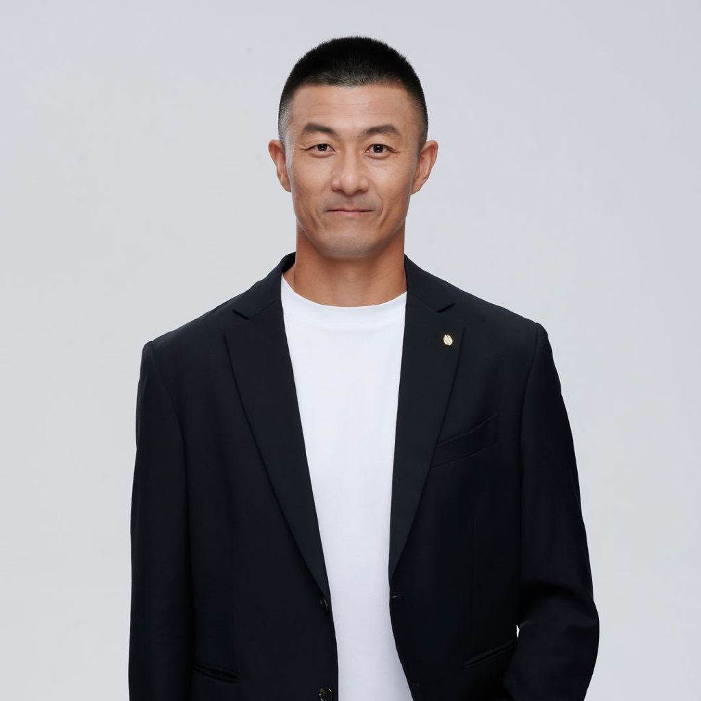 中国裁判本届世界杯首秀傅明迎来世界杯首秀，在澳土之战出任辅助视频助理裁判。这下彻