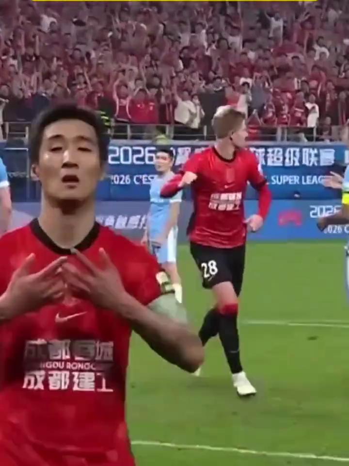 八连胜！成都蓉城豪取中超8连胜，11轮10胜1平，本赛季中超冠军还有悬念吗？
成