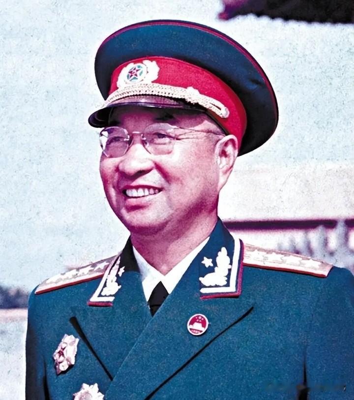 军史罕见！一个红军师走出四位开国将星，阵容太过豪华
 
在新中国开国授衔的众多名