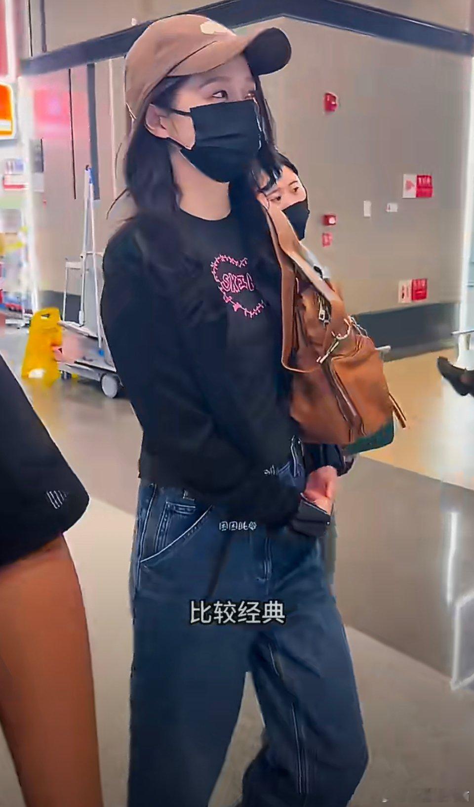 关晓彤饿了吃什么都好吃关晓彤这句“饿了吃什么都好吃”又刷屏了，认真说完大实话当场