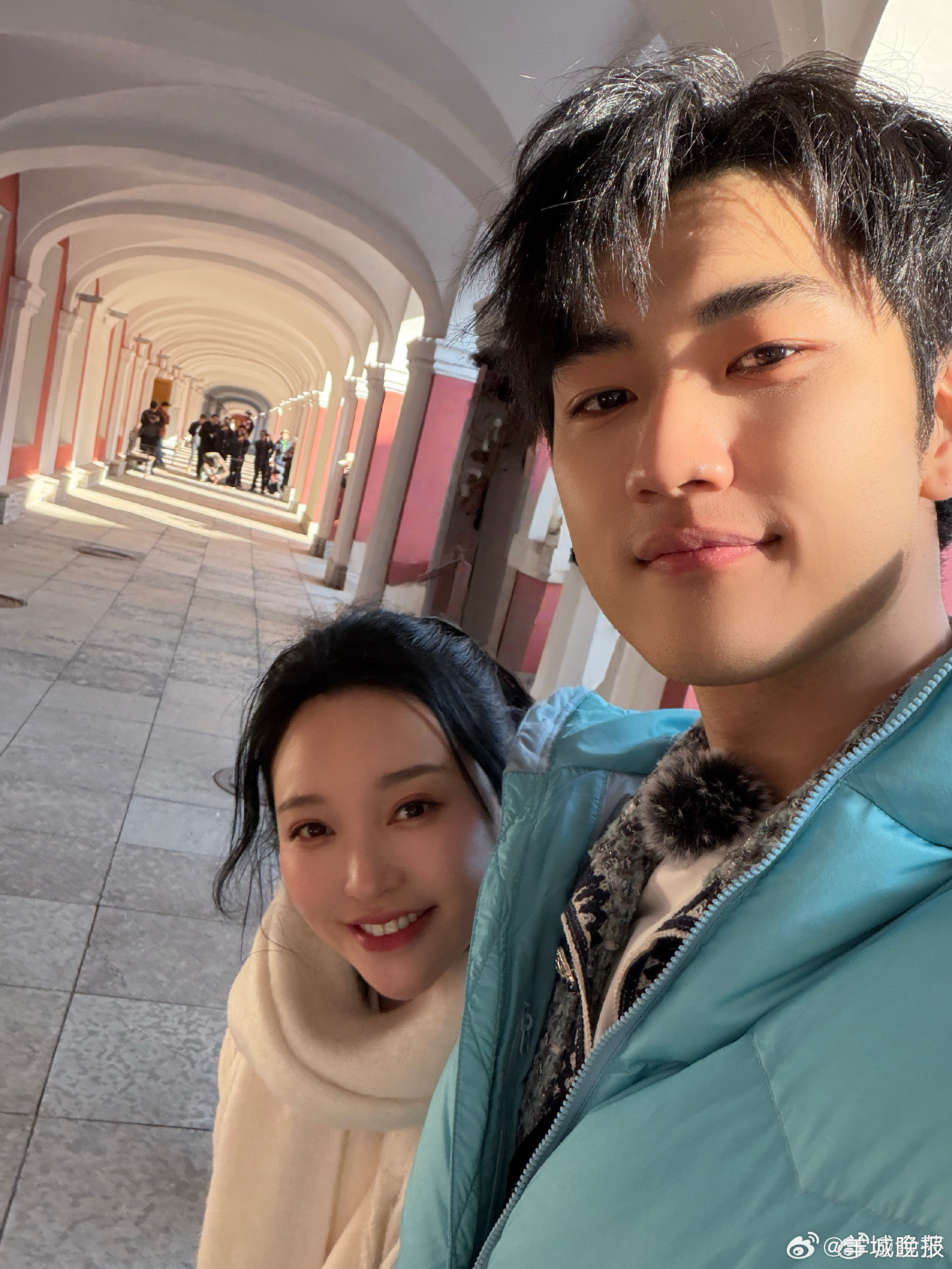 【#金莎发文回忆被求婚#】4月7日，综艺《妻子的浪漫旅行2026》正式官宣定档及