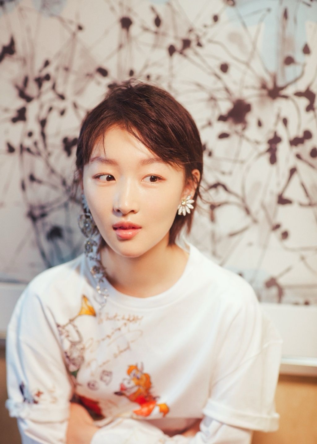 周冬雨 刘昊然周冬雨刘昊然前段时间不是传出分手了吗，现在居然要结婚了，看来是真爱