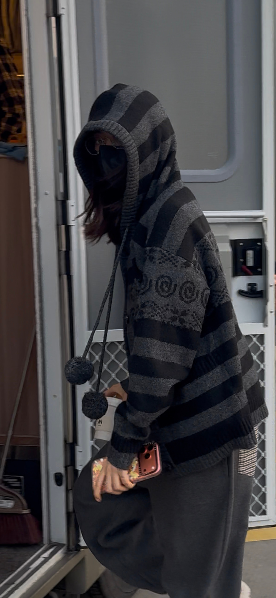 🌦️早上开工ootd，又帅了我一眼。杨超越ootd