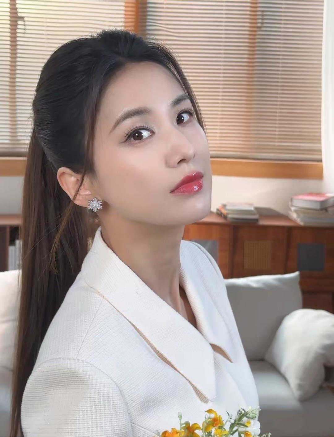 397、你的潜力如同深海，表面风平浪静，深处蕴藏着无穷的能量，等待你去探索和释放