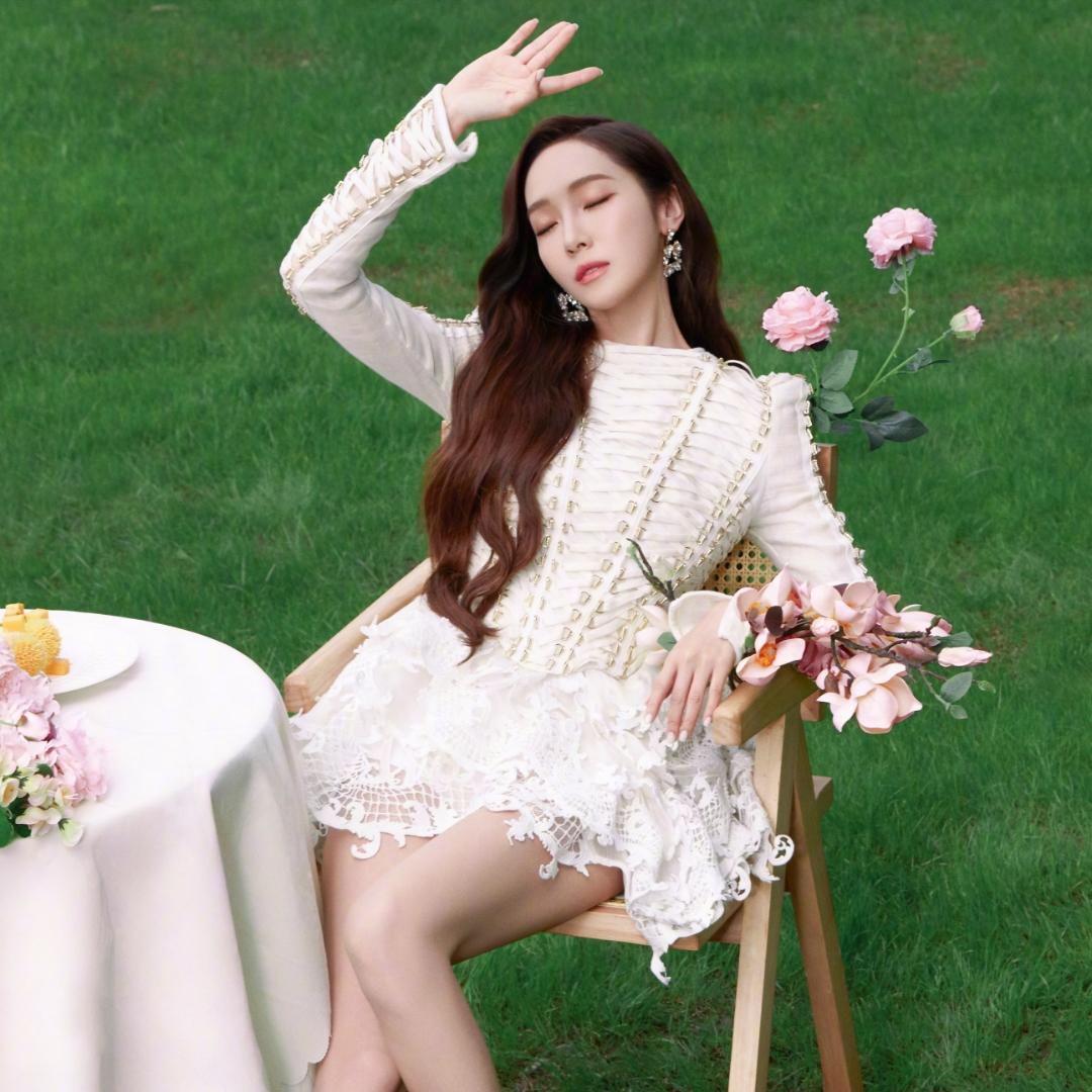 郑秀妍被追债1310万？
这瓜保甜吗？
韩国小姐姐摊上大事了，
法院判她要退还千