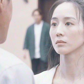 #张钧甯新片疯批大女主#这样独具反差感的人设我真的爱了，而且张钧甯也完美的展现了