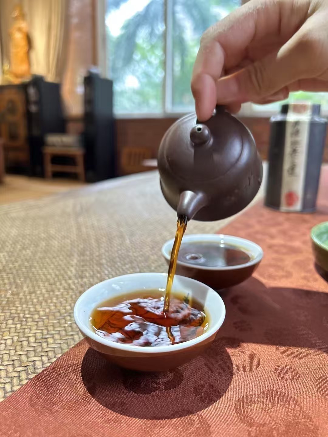 品茶赏器交友  茶意清宁，岁月安然。 