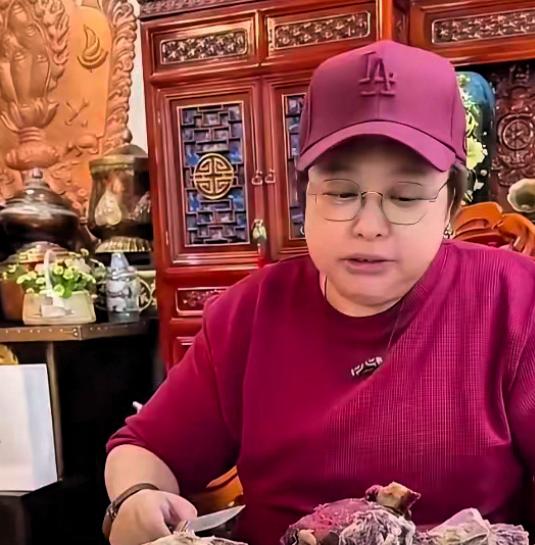韩红捐救护车的内蒙古，查了一下牧民的收入，惊掉了下巴！内蒙的牧民，2025年一年
