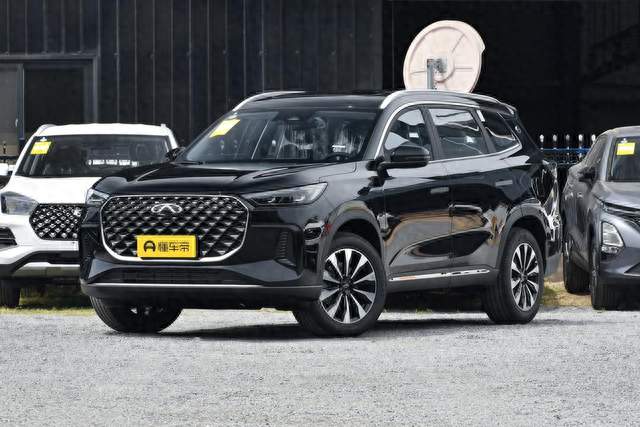 家用务实好SUV，瑞虎8PLUS非凡冠军版适配平凡日常