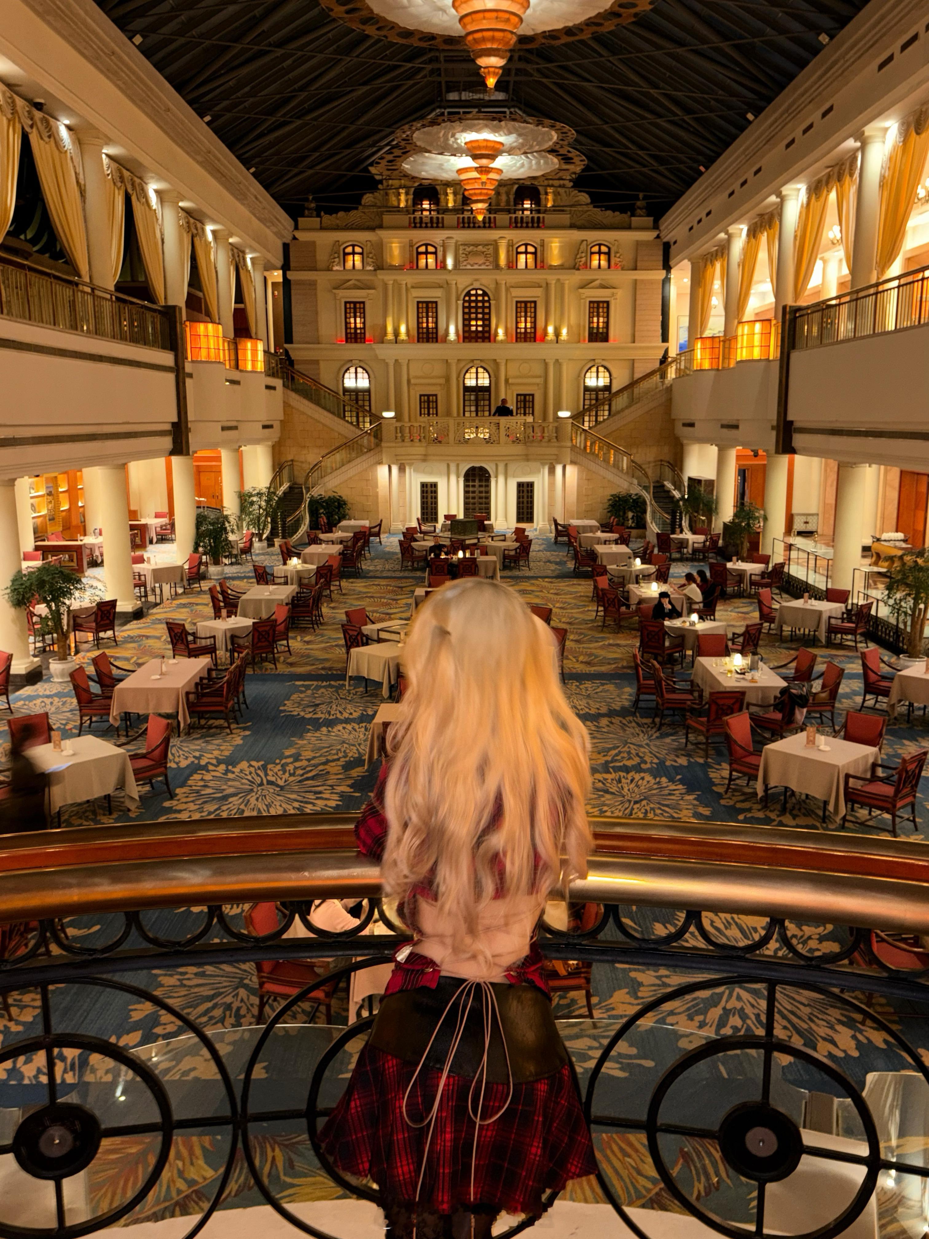 𝖕𝖆𝖑𝖆𝖈𝖊 