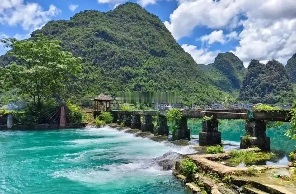 下周值得关注收藏的板块和个股：1、券商个股：中银证券、中信证券、国泰海通、东北证