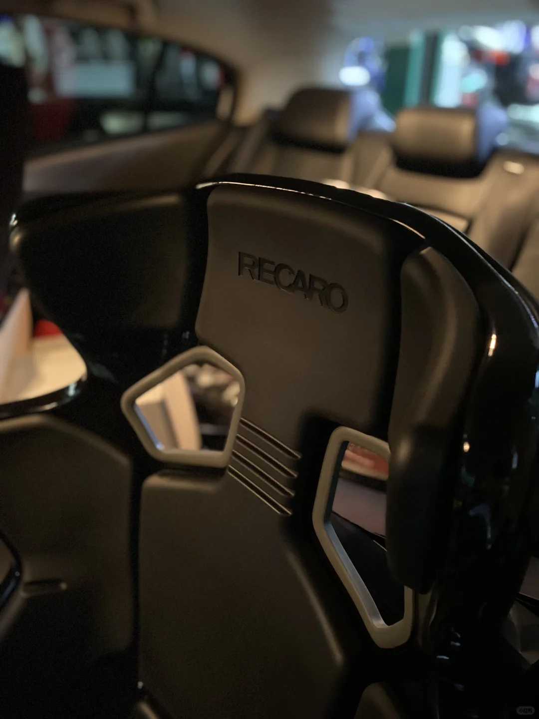 那些会上头的recaro赛车座椅