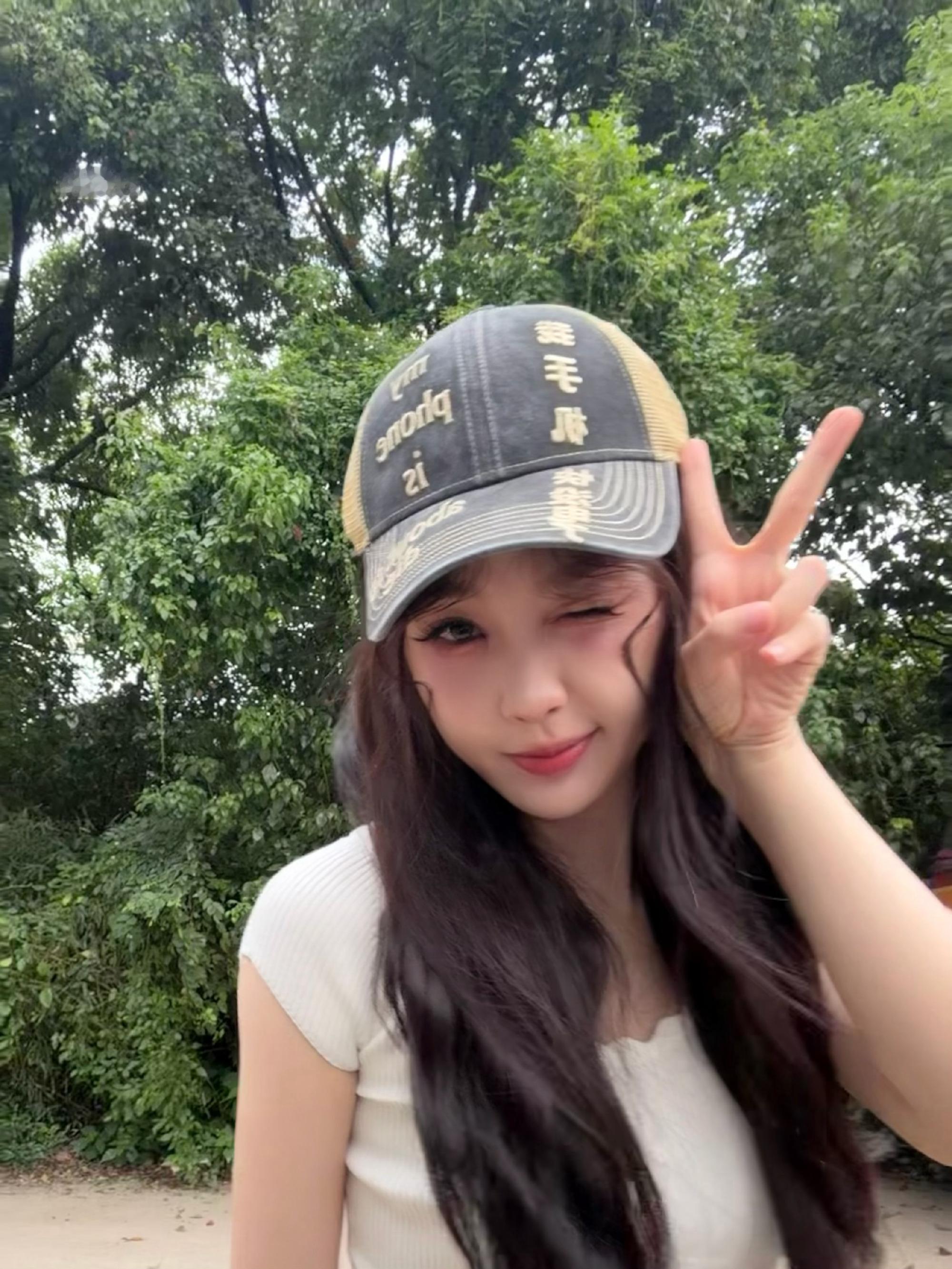 欣欣呀你是一个宝宝^^ ​​​