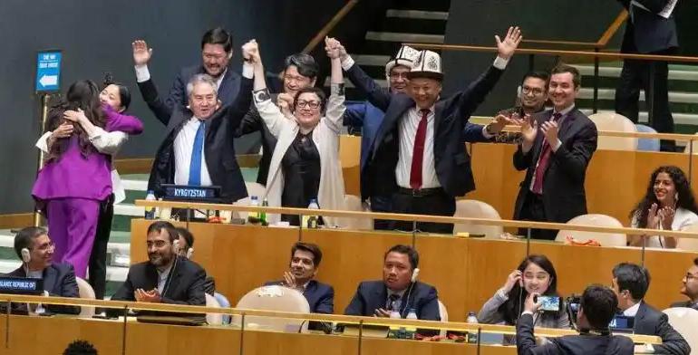 【吉尔吉斯斯坦为何能击败菲律宾，成为非常任理事国？】
　　6月3日，在联合国大会