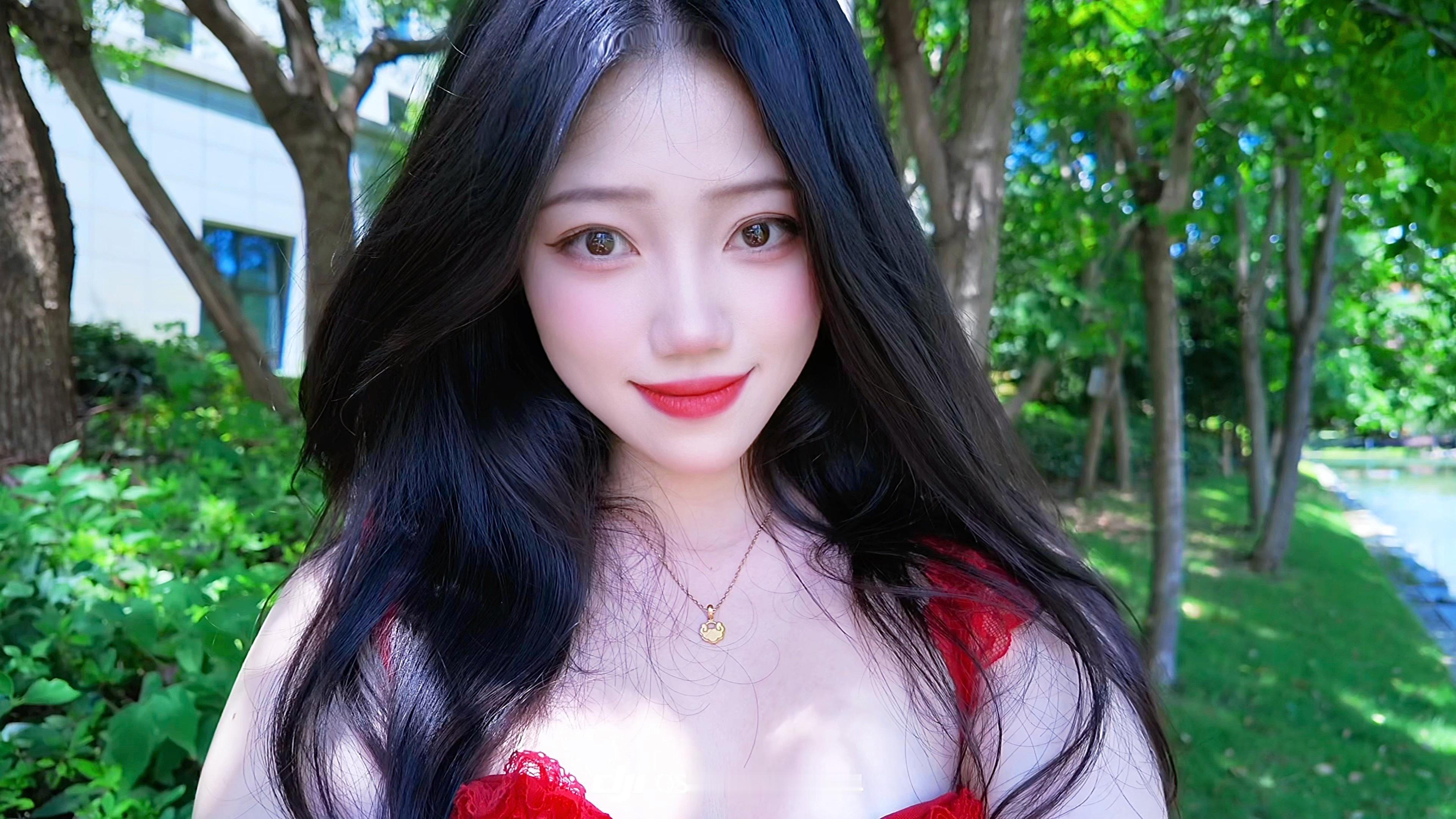 再翻出来美一美（实际是懒得拍照p图了） 