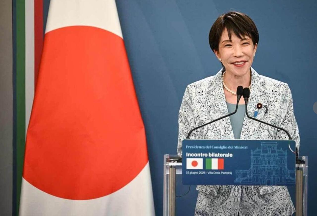 【高市内阁支持率下跌同时拉低自民党支持率，暴跌至今年1月众议院解散前的22.8%
