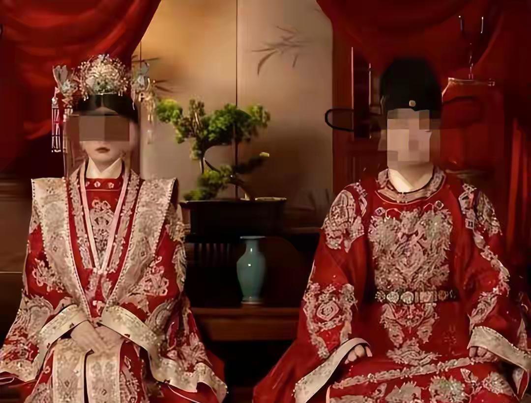 2025年12月10日，河南鲁山一个本应喜庆的日子，却被一声闷响打破。28岁的高