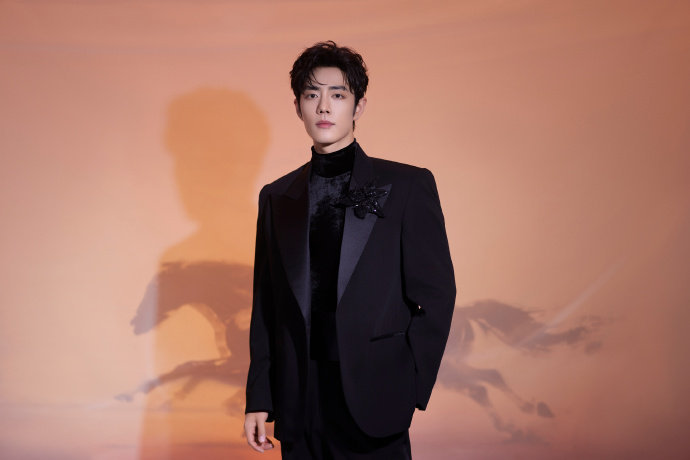 肖战首个观众喜爱度破100w演员 热烈恭喜一键直达，送上你的喜爱！ 微博演员影响