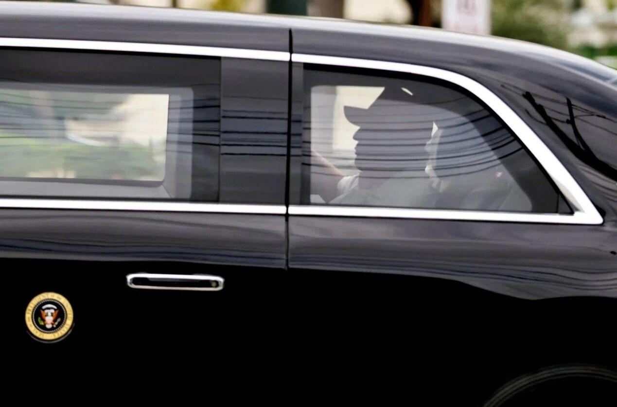 特朗普在其佛罗里达州高尔夫俱乐部与相关商业圈人士会面时，收到一项提议——扩大季节