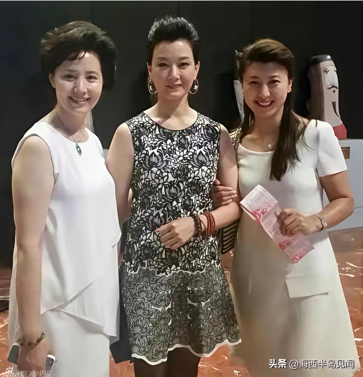 在两位端庄大气的美女面前，
另一位就是一个“土妞”，
说的对不对自有公论。
