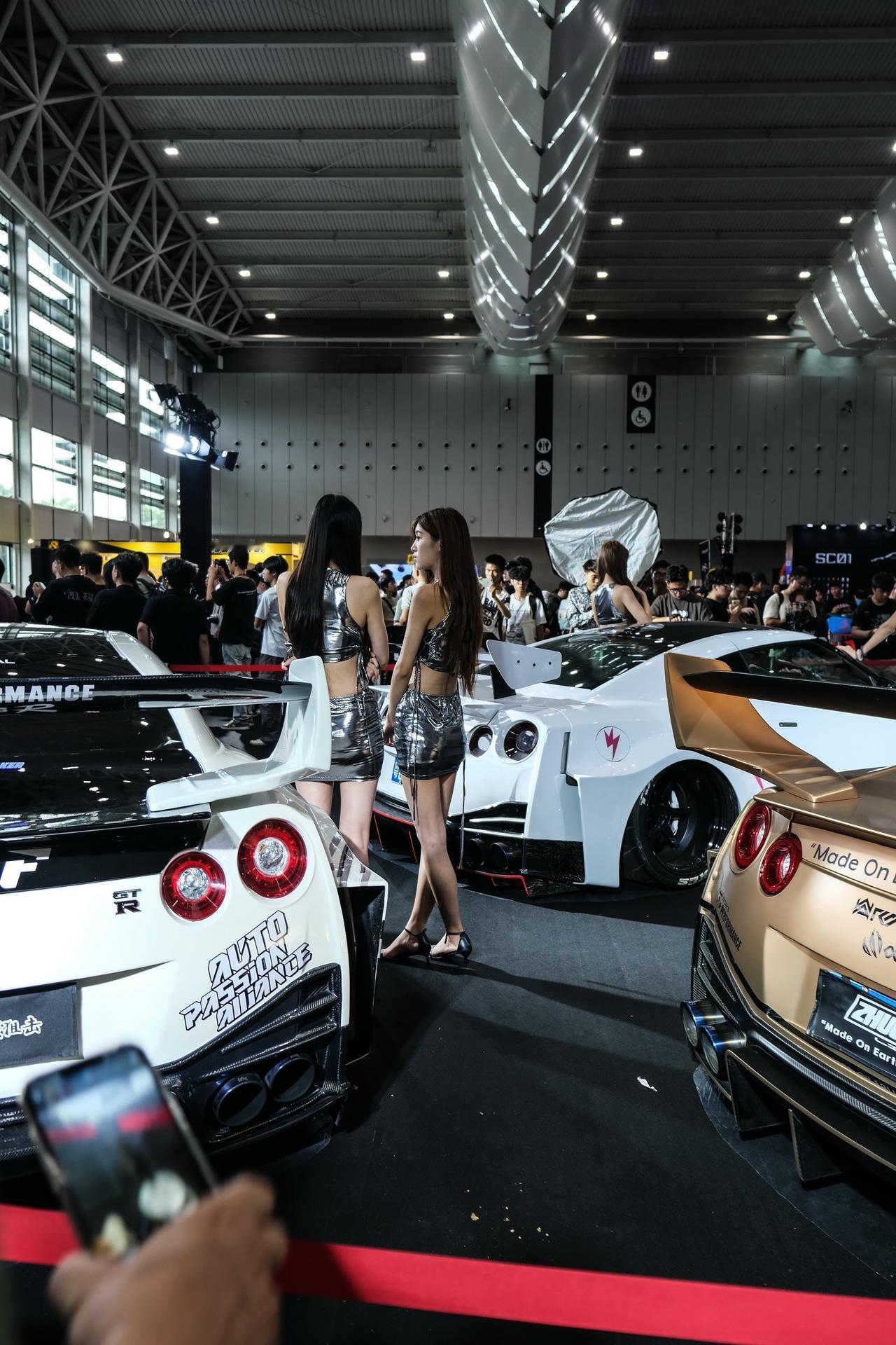 被GTR包围的一天！改装车 广东改装车文化 GTR 金色GTR