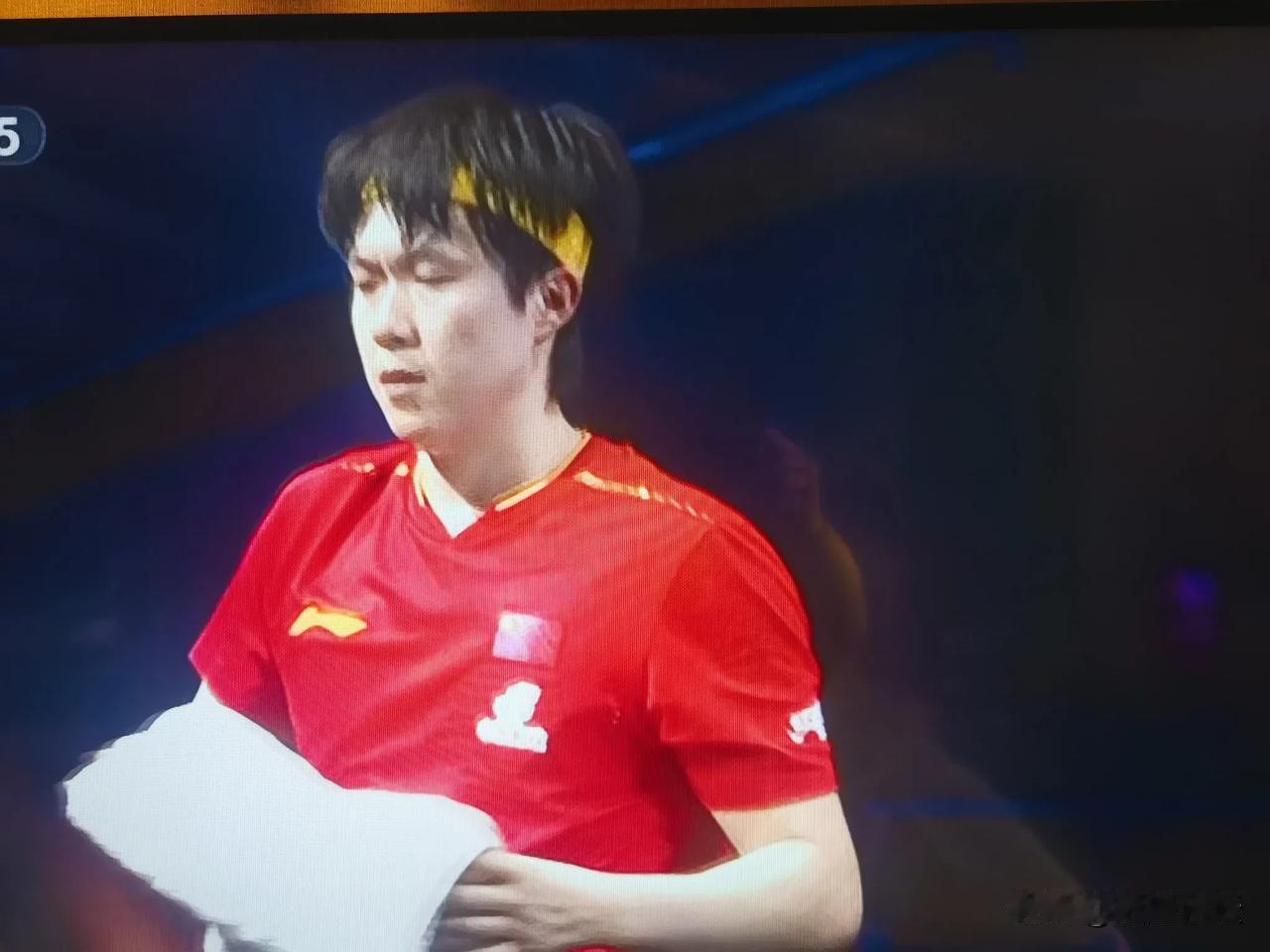 MLGCB，王楚钦拿下了第四局，爆C口了！这是一种压力的发泄，也是王楚钦志在必得