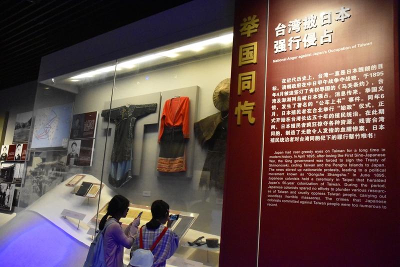 台湾同胞首次来大陆幸福拉满
大陆诚挚邀请台湾同胞到大陆来一场“说走就走的旅行”，