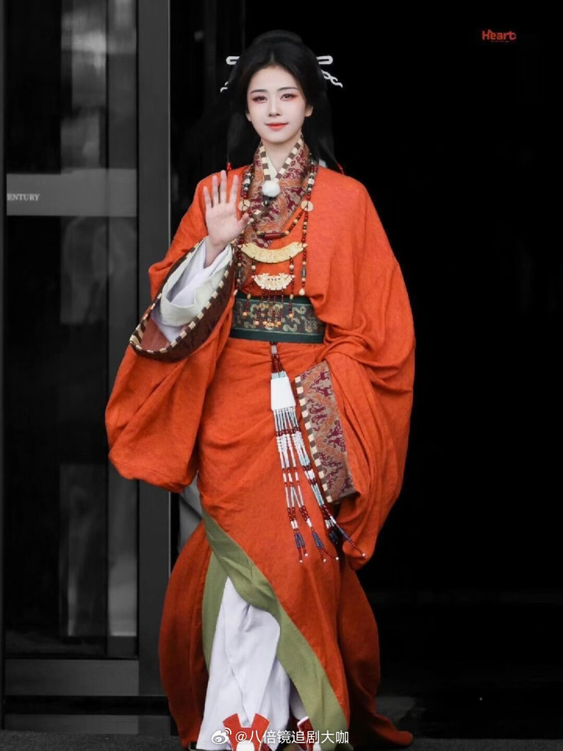 白鹿到底做错了啥心疼白鹿了，有颜有演技，性格又真诚的美女啊 
