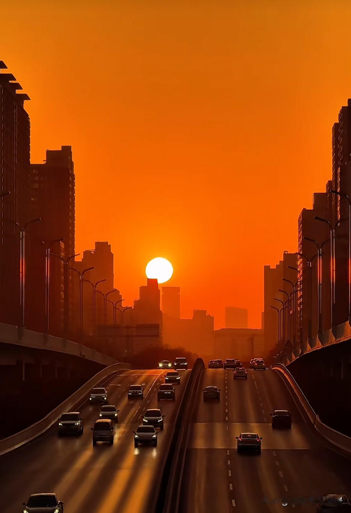 西安二环日落大道拍出来的照片真的是太壮观了[赞]西安美景图 西安夕阳美景 西安看