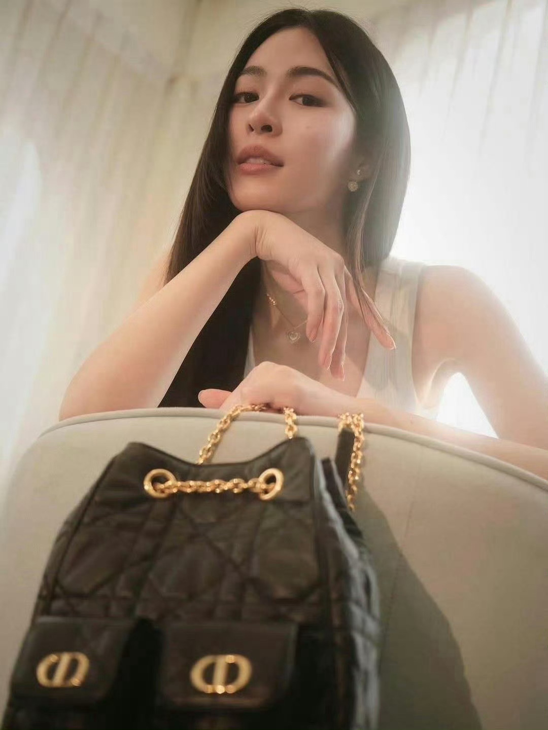 邝玲玲、Orm共同出镜演绎Dior 宣传大片 📸 ​​​