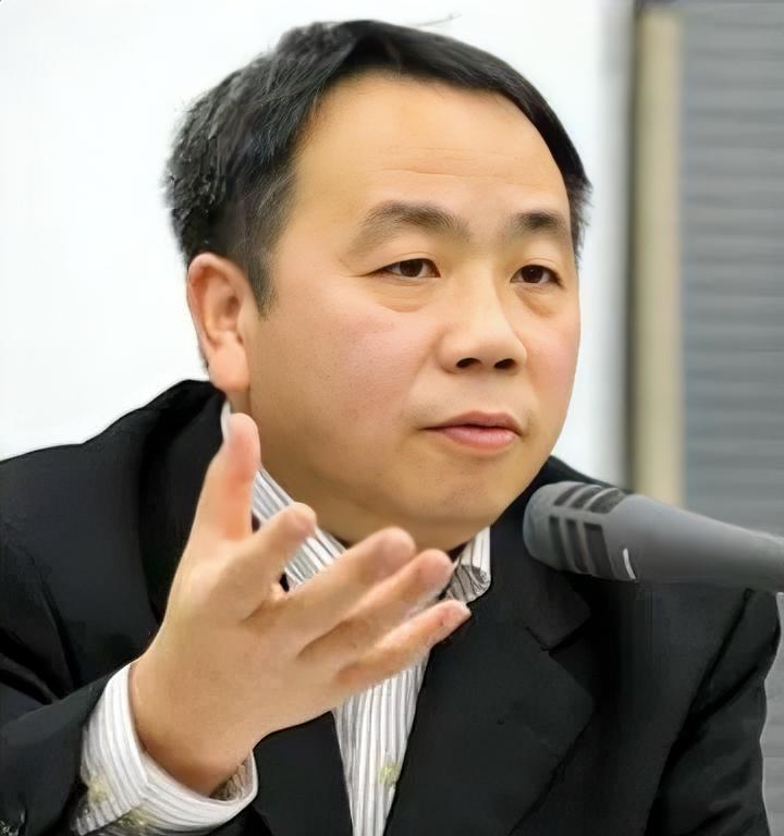 被外交部点名这个人是四川人的耻辱

石平太郎出生于四川，毕业于北京大学哲学系，1