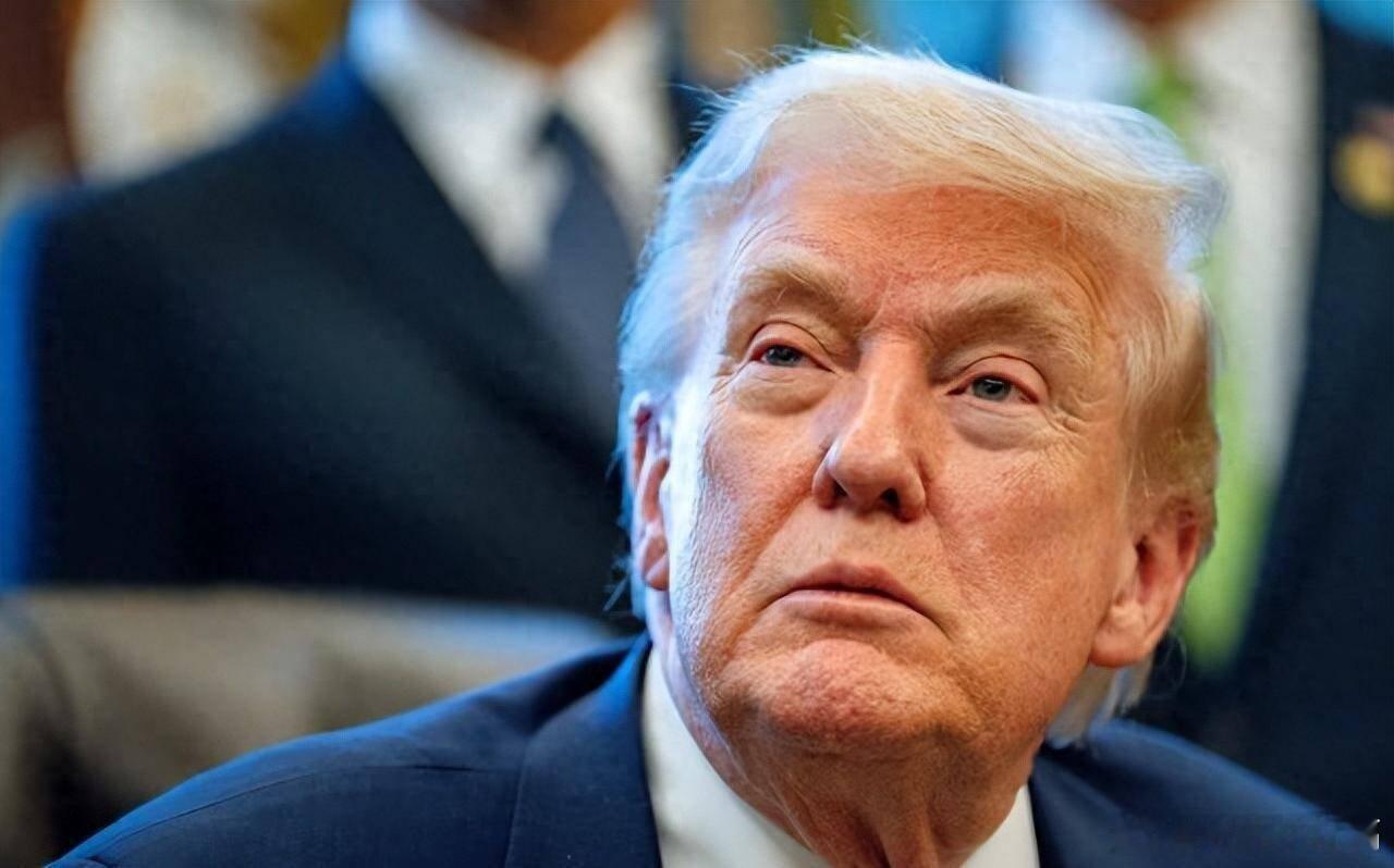 凤凰新闻【特朗普又作妖，这次全世界都不搭理他了】大家发现没有，从10%再到15%