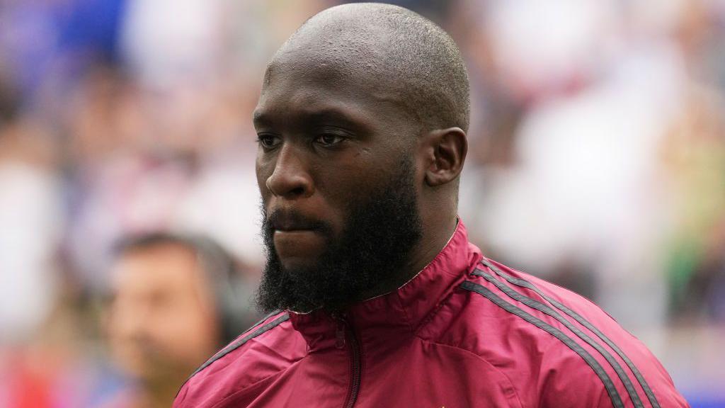 【卢卡库玩失踪面临受罚，没有及时回球队报到】卢卡库在结束比利时国家队集训后未按约