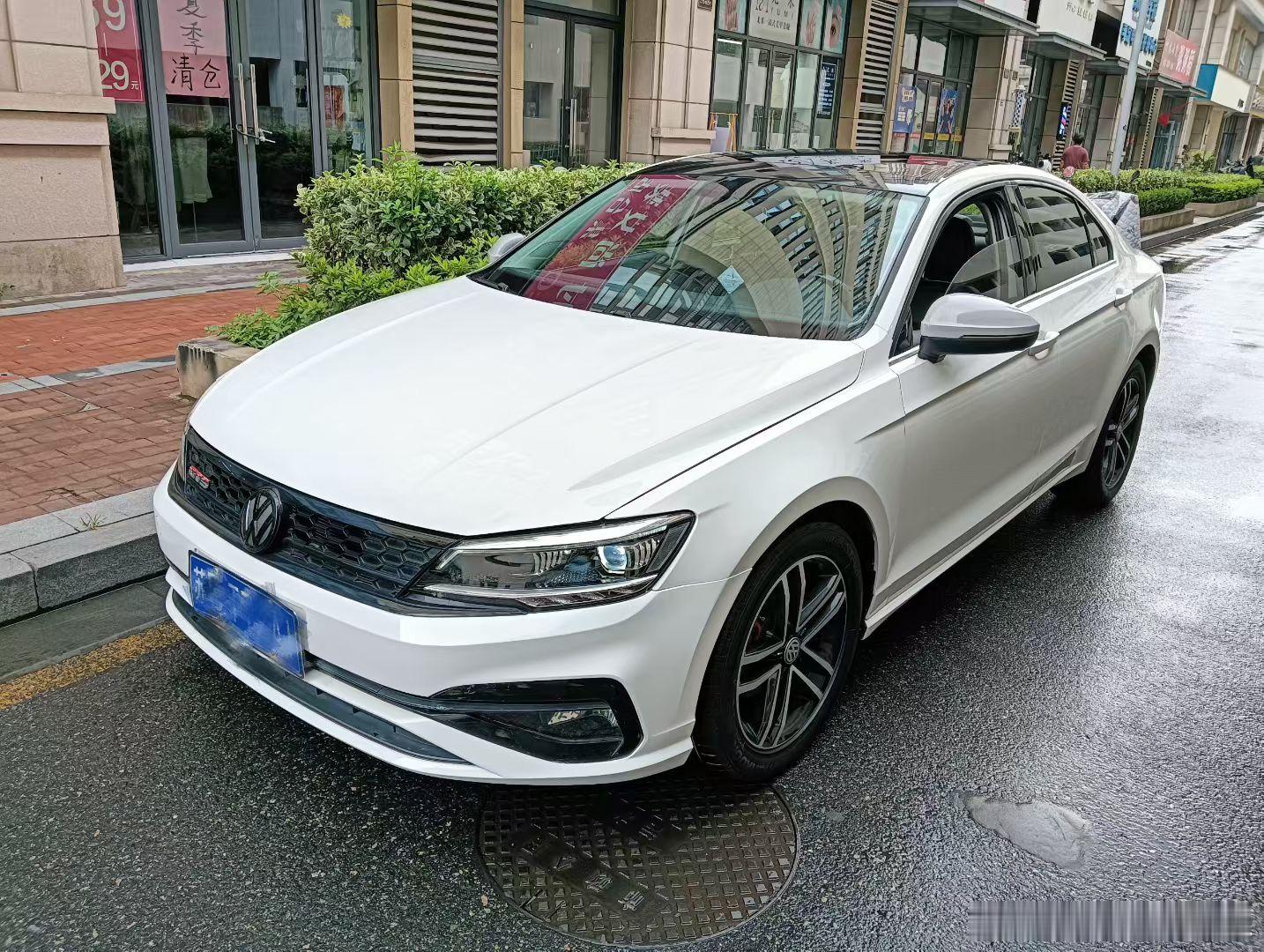 2020年上牌江苏常州本地小姐姐一手车！大众凌渡1.4T280高配版，实表6万公