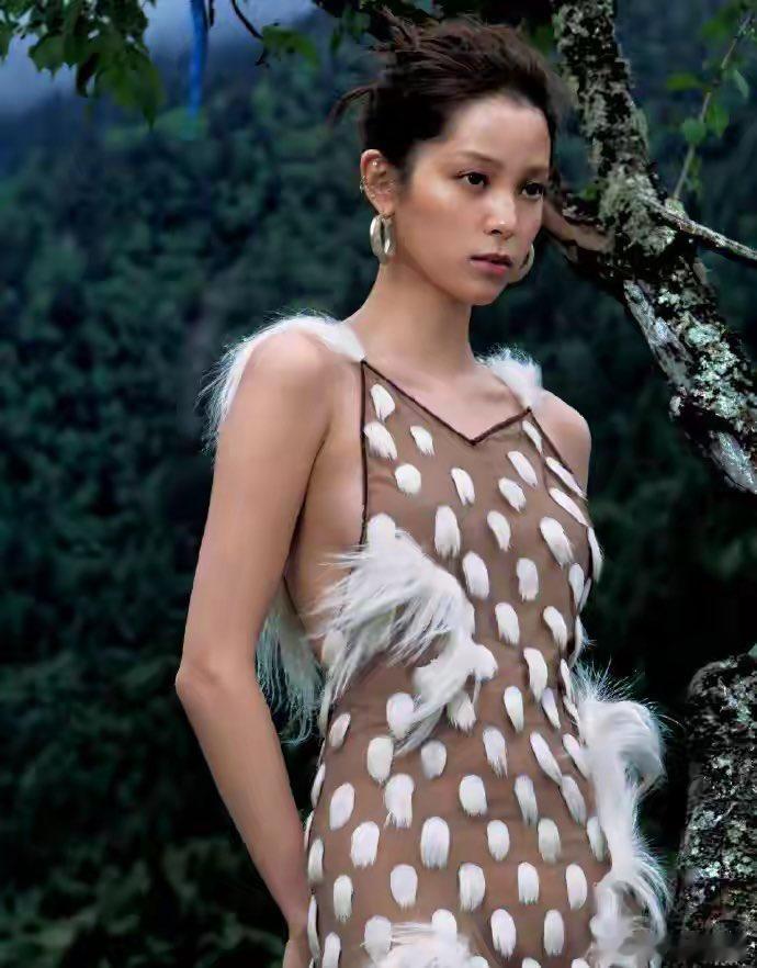 欧阳娜娜的侧乳 