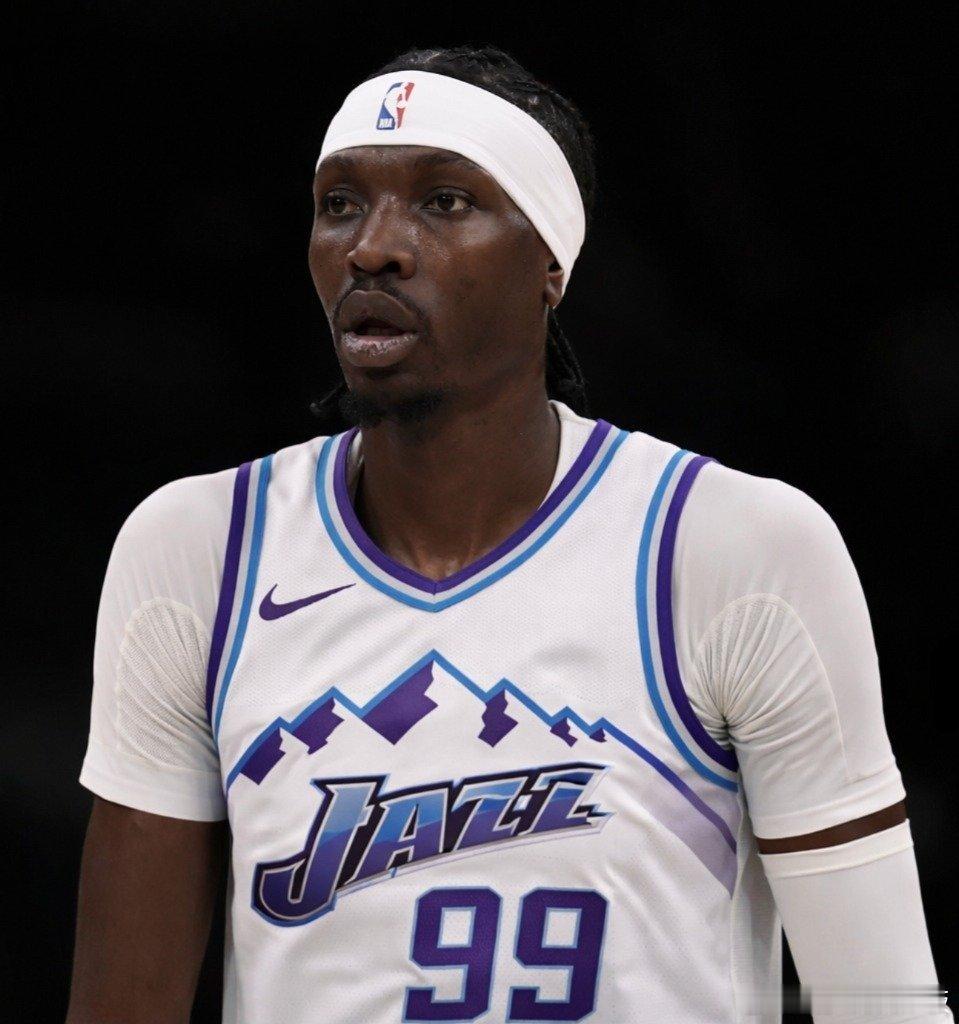 爵士裁掉克里斯-布歇 