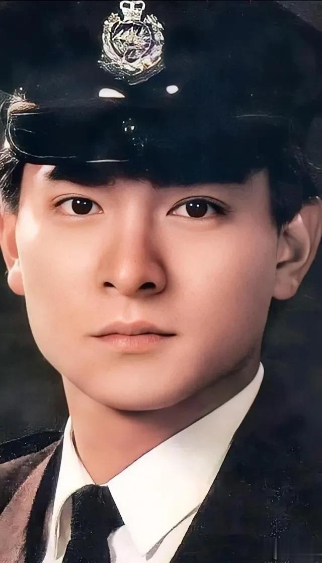 如果一个男人不吸烟，
不喝酒，不赌博，不嫖娼，没有情人。
他还有爱心，有人品，
