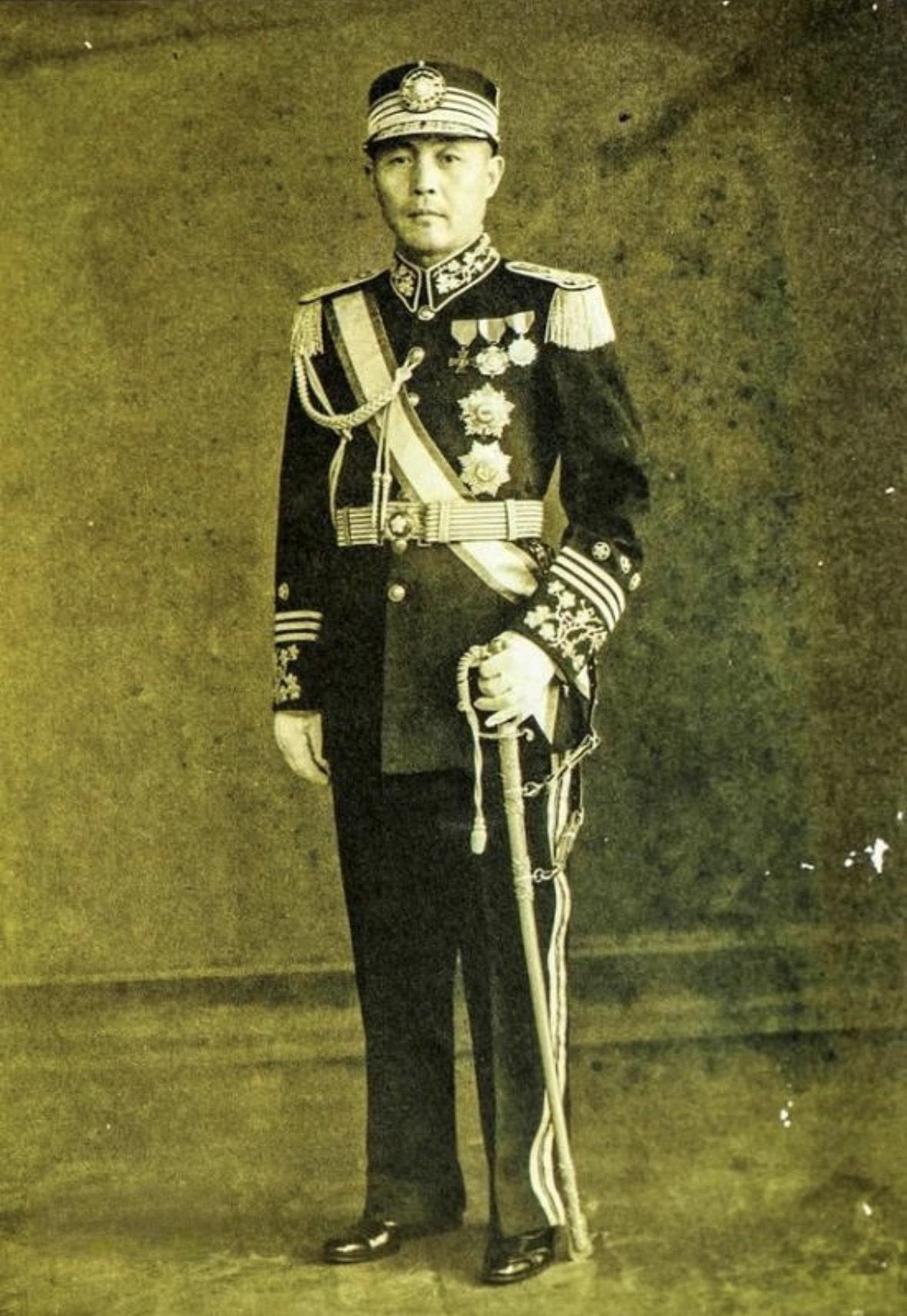 1944年11月，钱大钧被委任为国民政府军事委员会调查统计局局长，这一人事调整，
