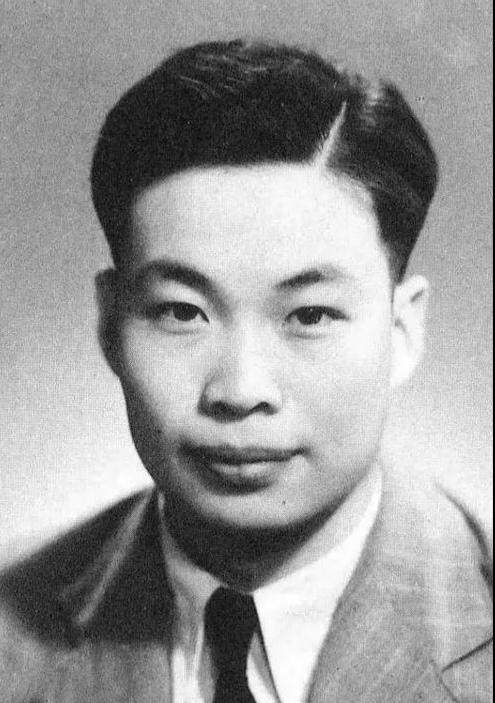 1937年，远渡巴黎，
入居里核物理实验室；
1948年，名利加身，
他却做出了