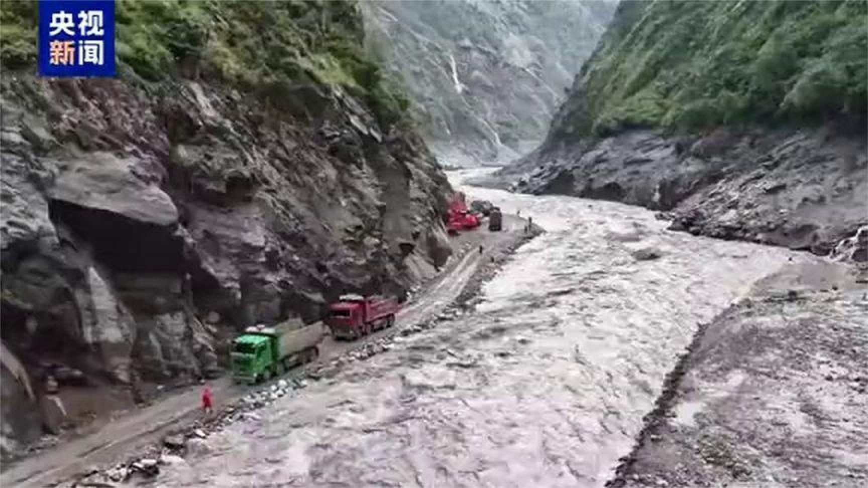 航拍直击！吉隆口岸公路抢通结果来了