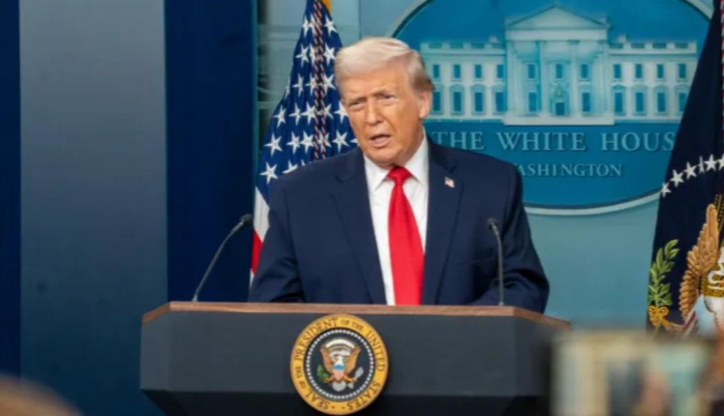 怪不得特朗普一直喜欢当总统，原来他担任总统的时候是真的很赚钱！消息称，特朗普一年