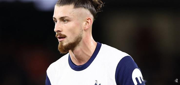 意大利转会专家斯基拉报道，热刺中卫德拉古辛可能在即将到来的1月转会窗离开球队。据